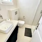 Mimosas Flat *