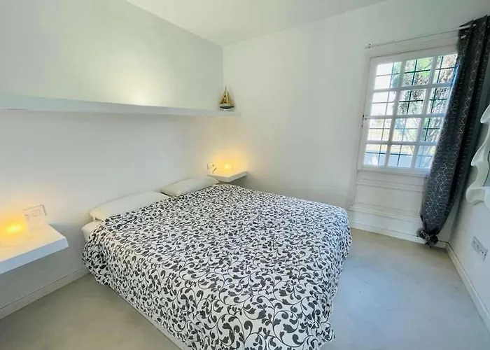 Mimosas Flat 蒂亚斯